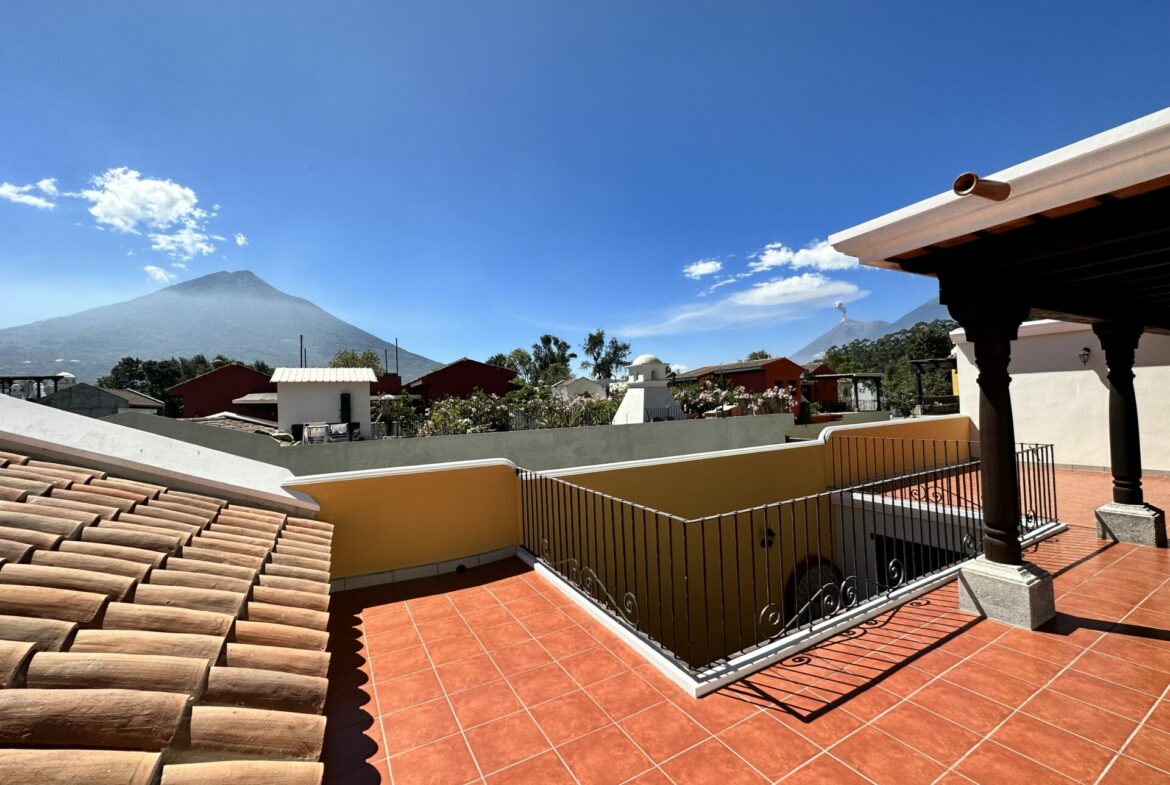 Casa en alquiler en La Antigua Guatemal con una espectacular vista