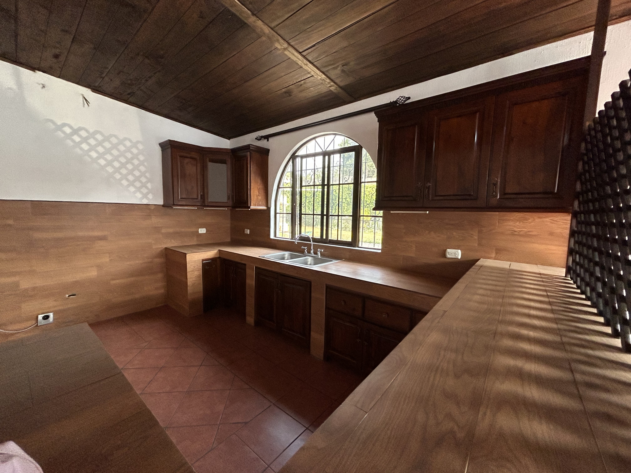 APARTAMENTO EN ALQUILER EN ANTIGUA GUATEMALA