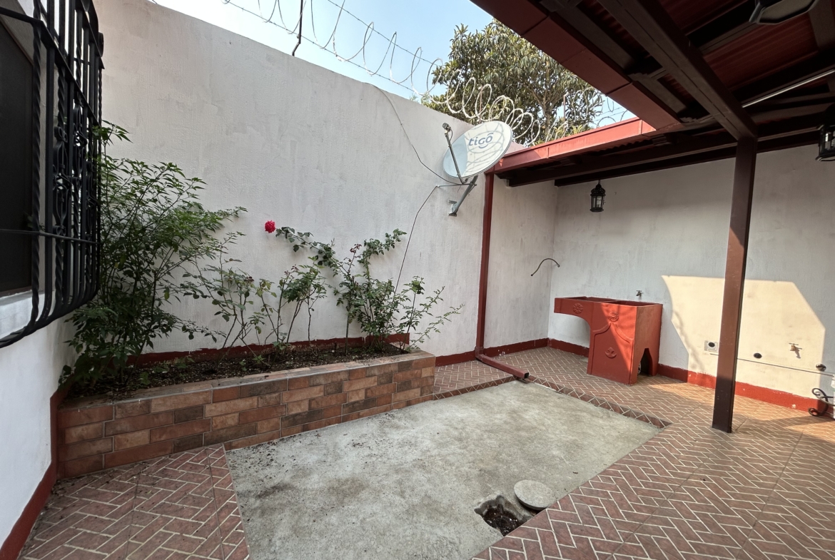 APARTAMENTO EN ALQUILER EN ANTIGUA GUATEMALA