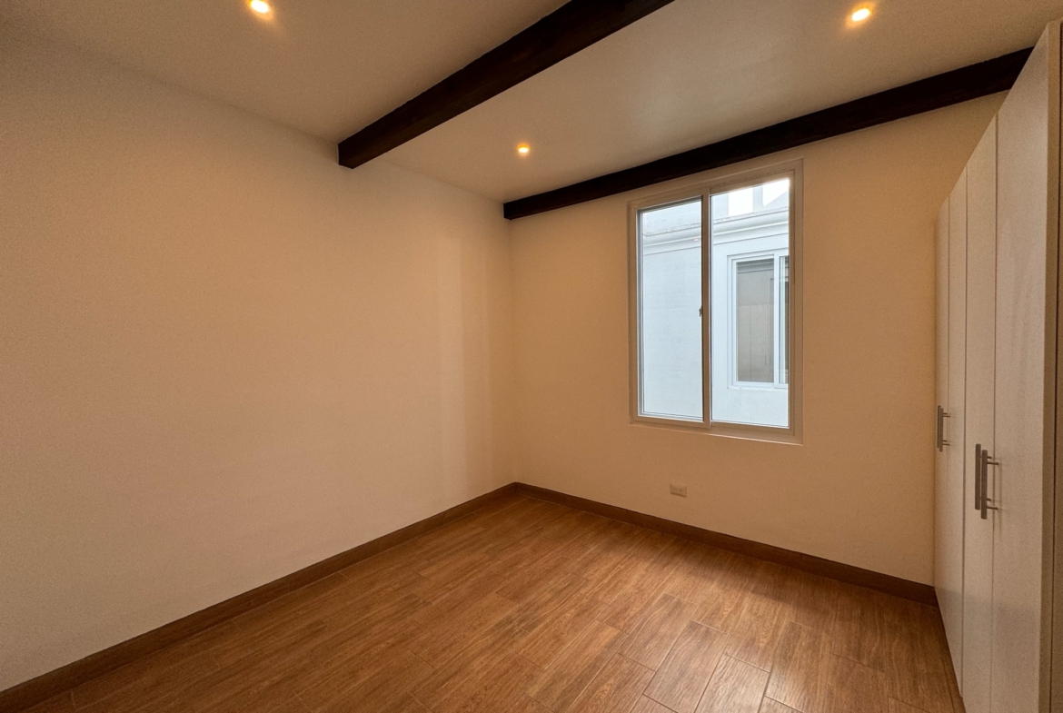 CASA EN VENTA EN ANTIGUA GUATEMALA