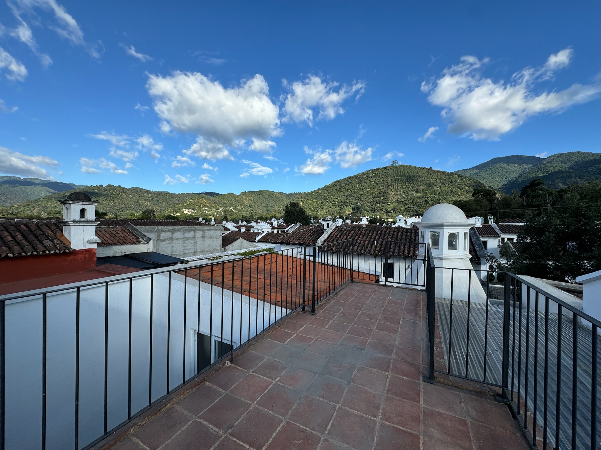 CASA EN VENTA EN ANTIGUA GUATEMALA