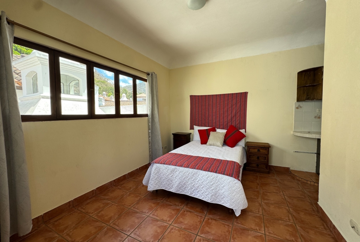 CASA EN ALQUILER EN ANTIGUA GUATEMALA