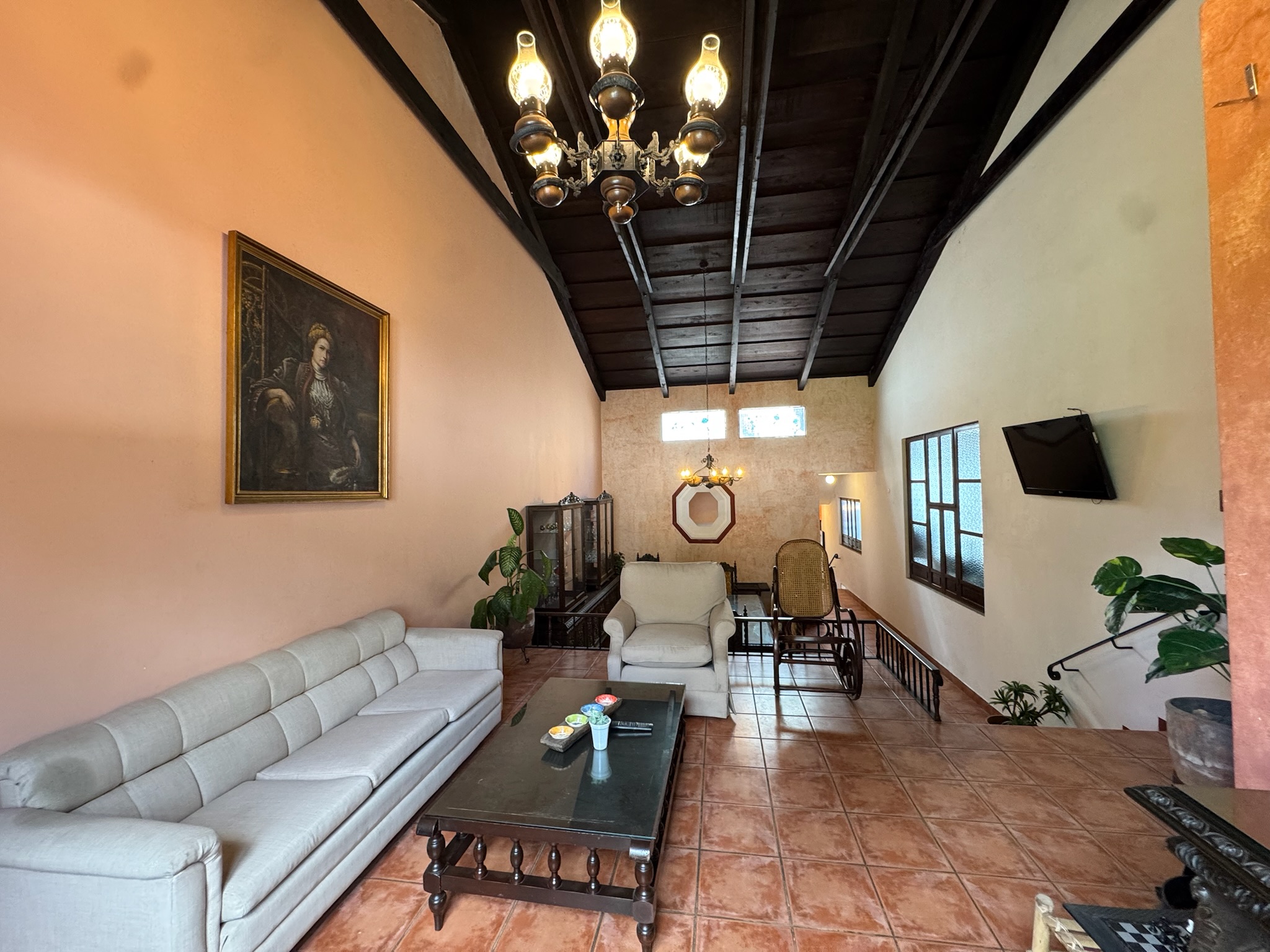 CASA EN VENTA EN ANTIGUA GUATEMALA