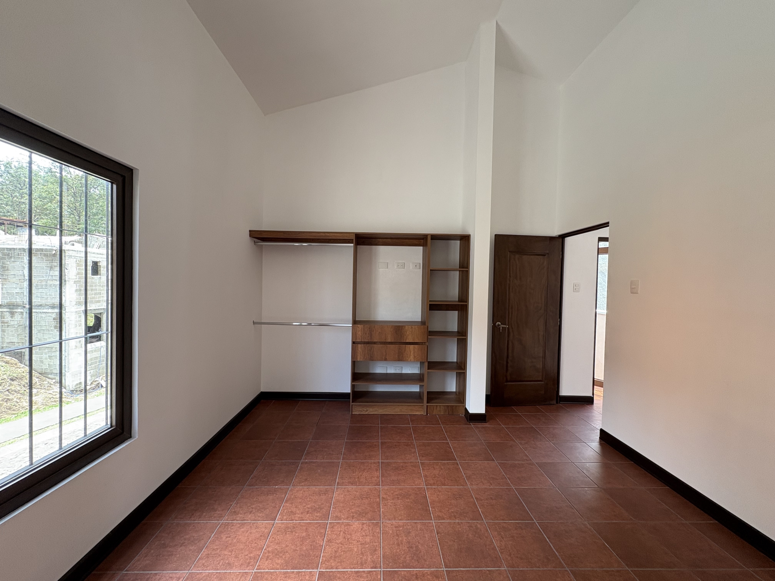 CASA EN VENTA EN ANTIGUA GUATEMALA