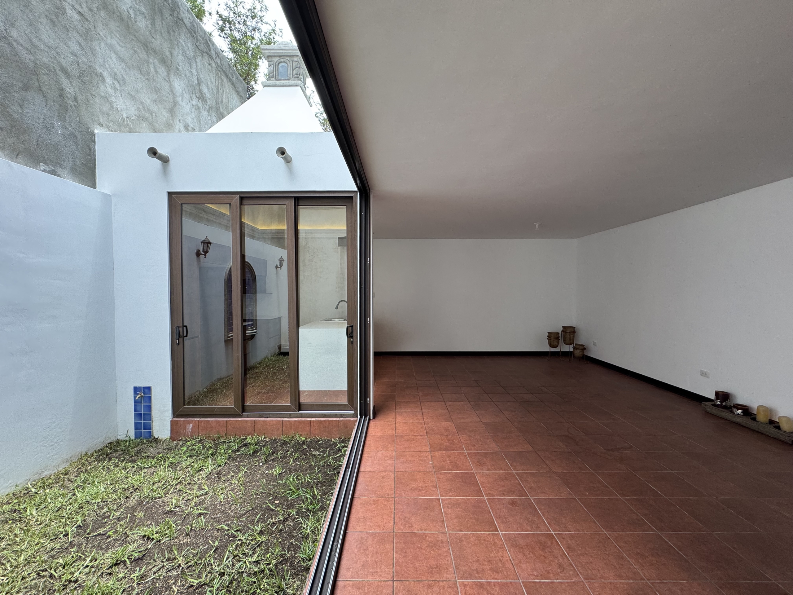 CASA EN VENTA EN ANTIGUA GUATEMALA