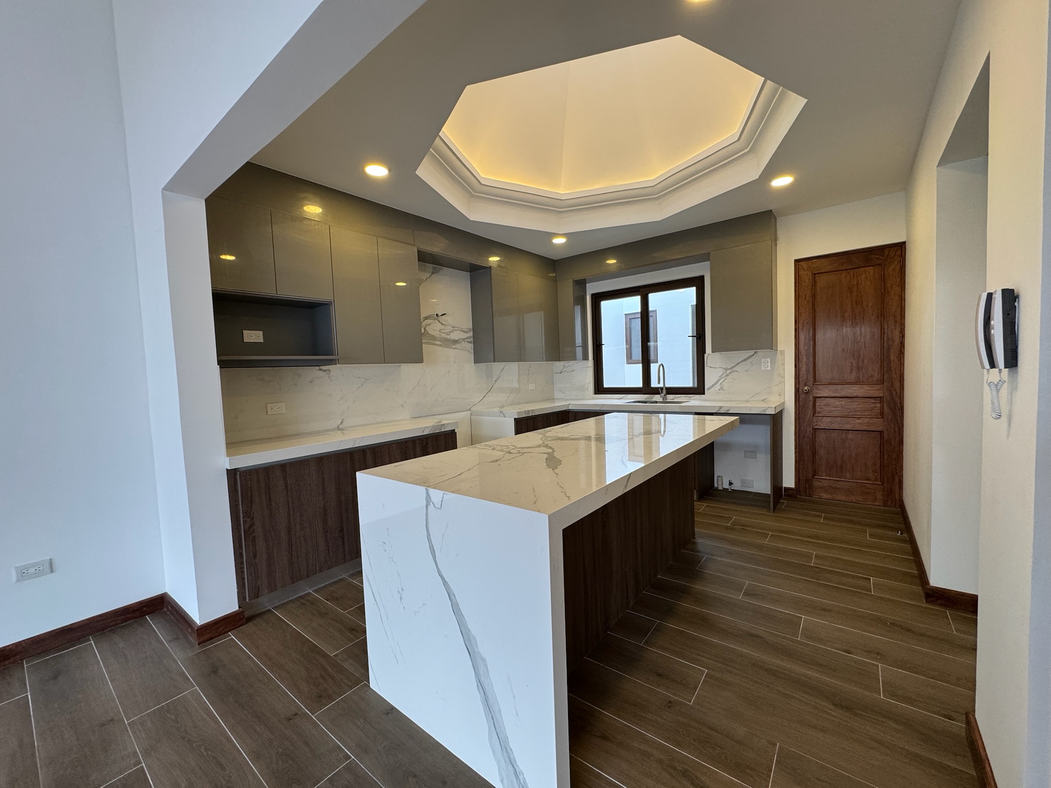 CASA EN VENTA EN ANTIGUA GUATEMALA