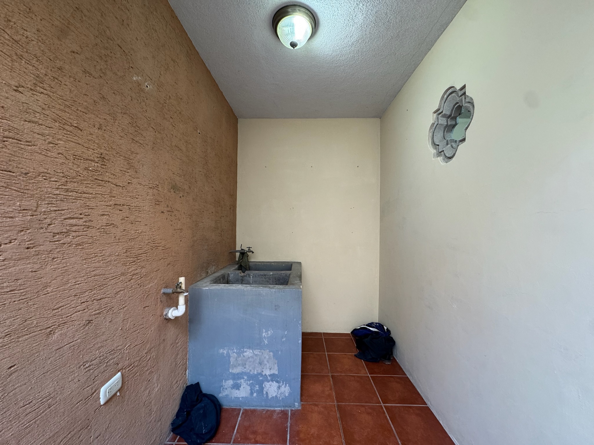 CASA EN VENTA EN ANTIGUA GUATEMALA