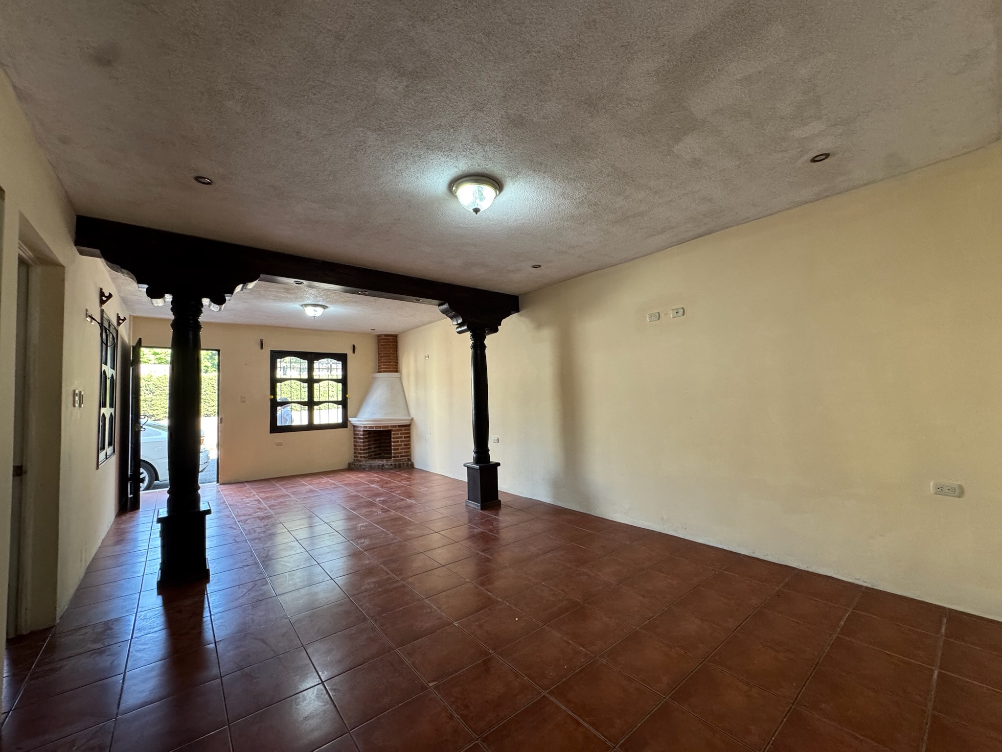 CASA EN VENTA EN ANTIGUA GUATEMALA