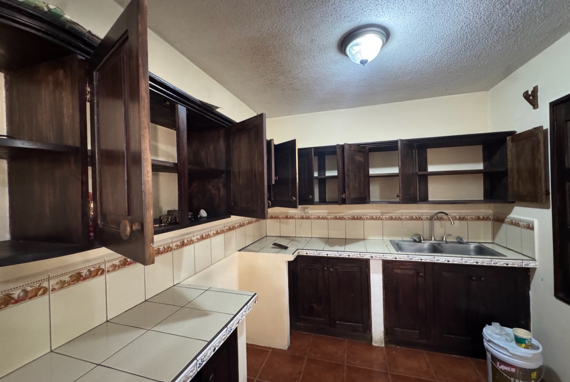 CASA EN VENTA EN ANTIGUA GUATEMALA
