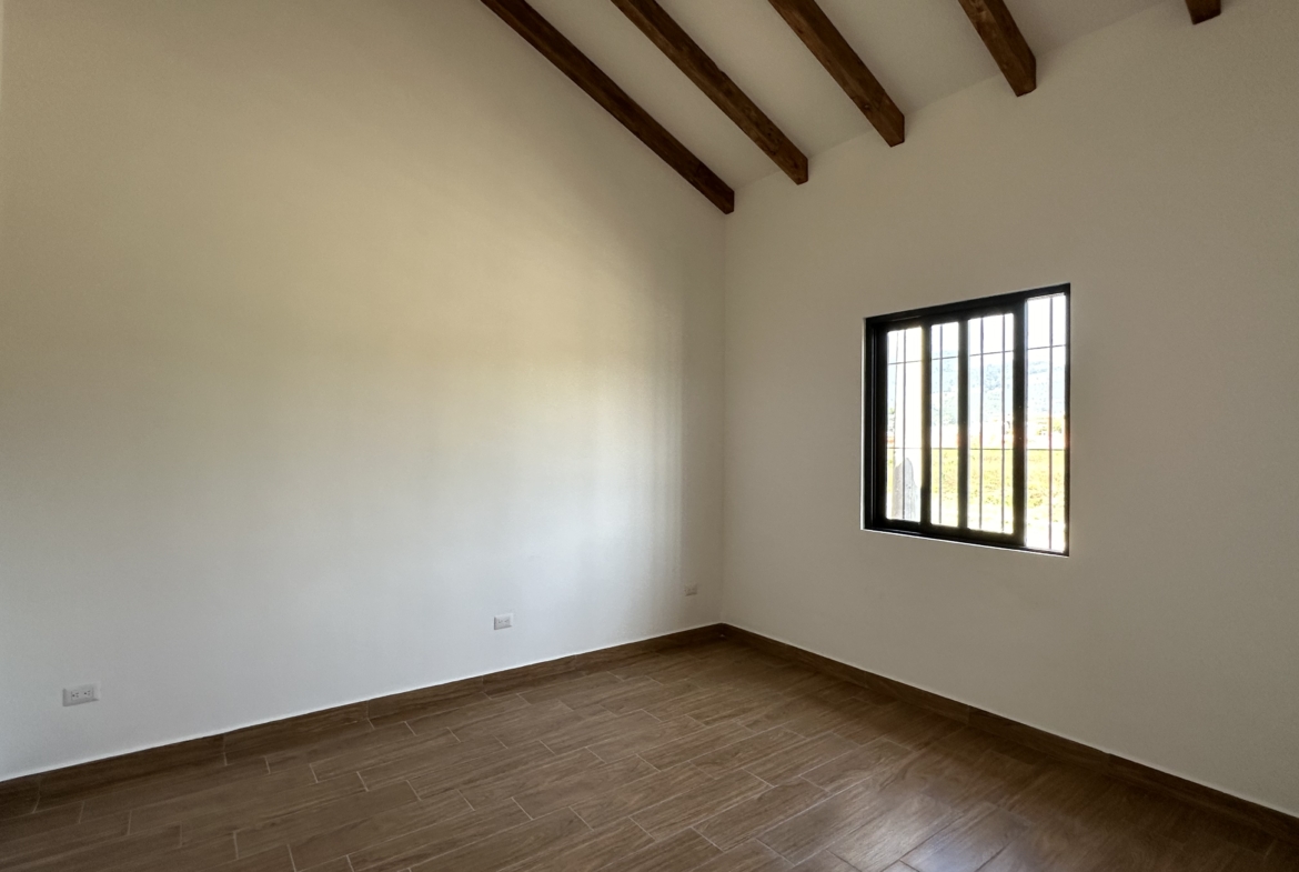 CASA EN VENTA EN ANTIGUA GUATEMALA