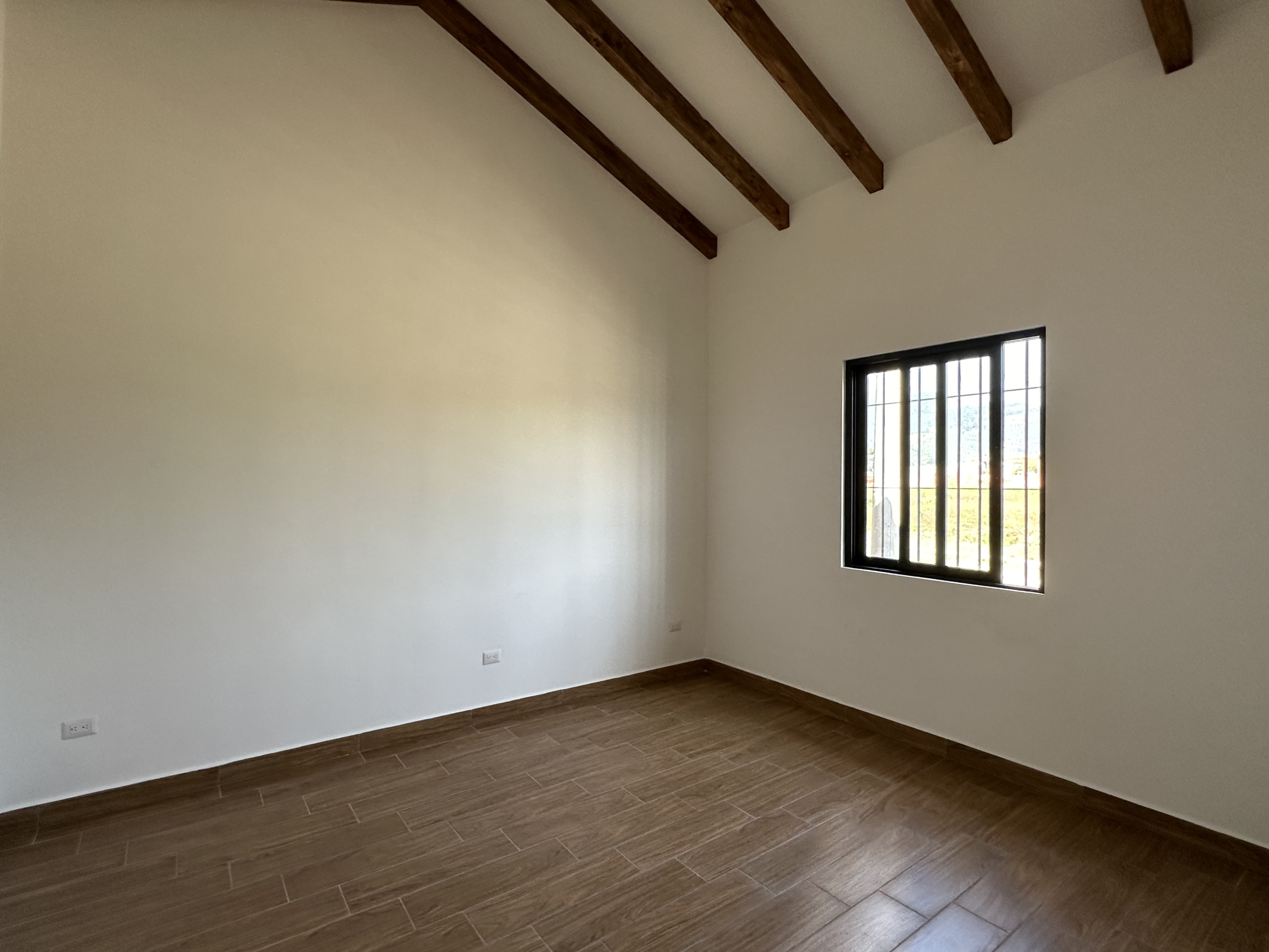 CASA EN VENTA EN ANTIGUA GUATEMALA