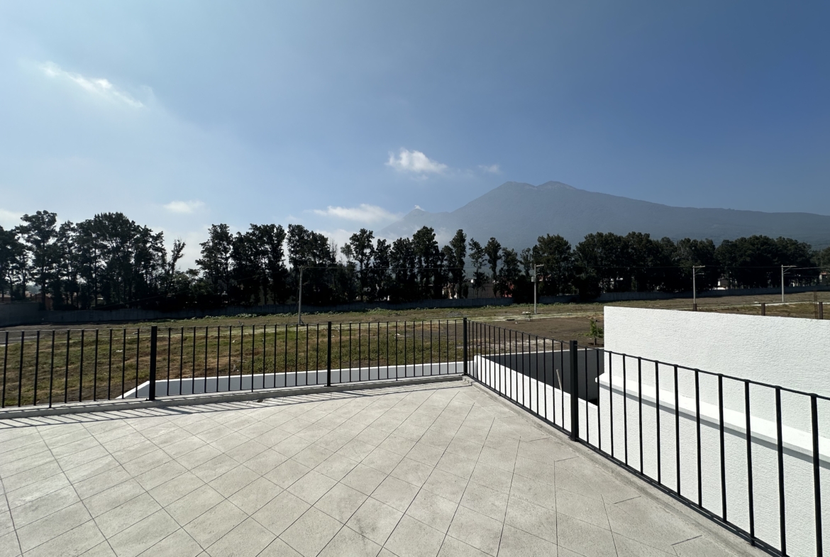 CASA EN VENTA EN ANTIGUA GUATEMALA