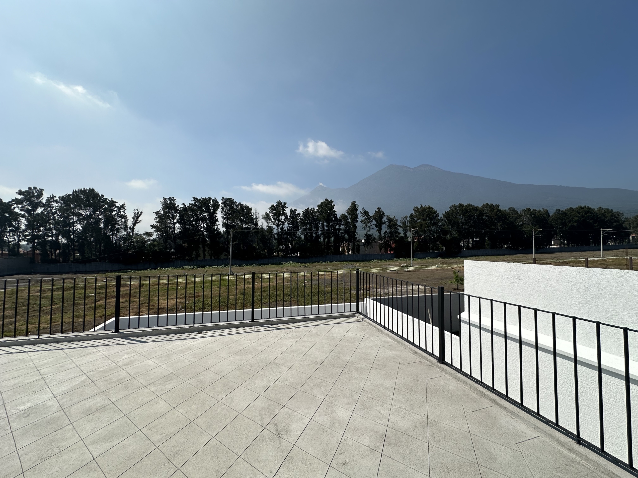 CASA EN VENTA EN ANTIGUA GUATEMALA