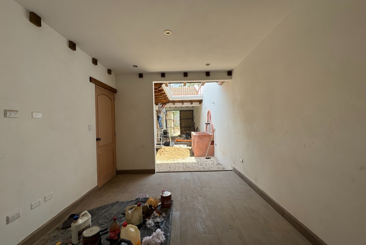 CASA EN VENTA EN ANTIGUA GUATEMALA