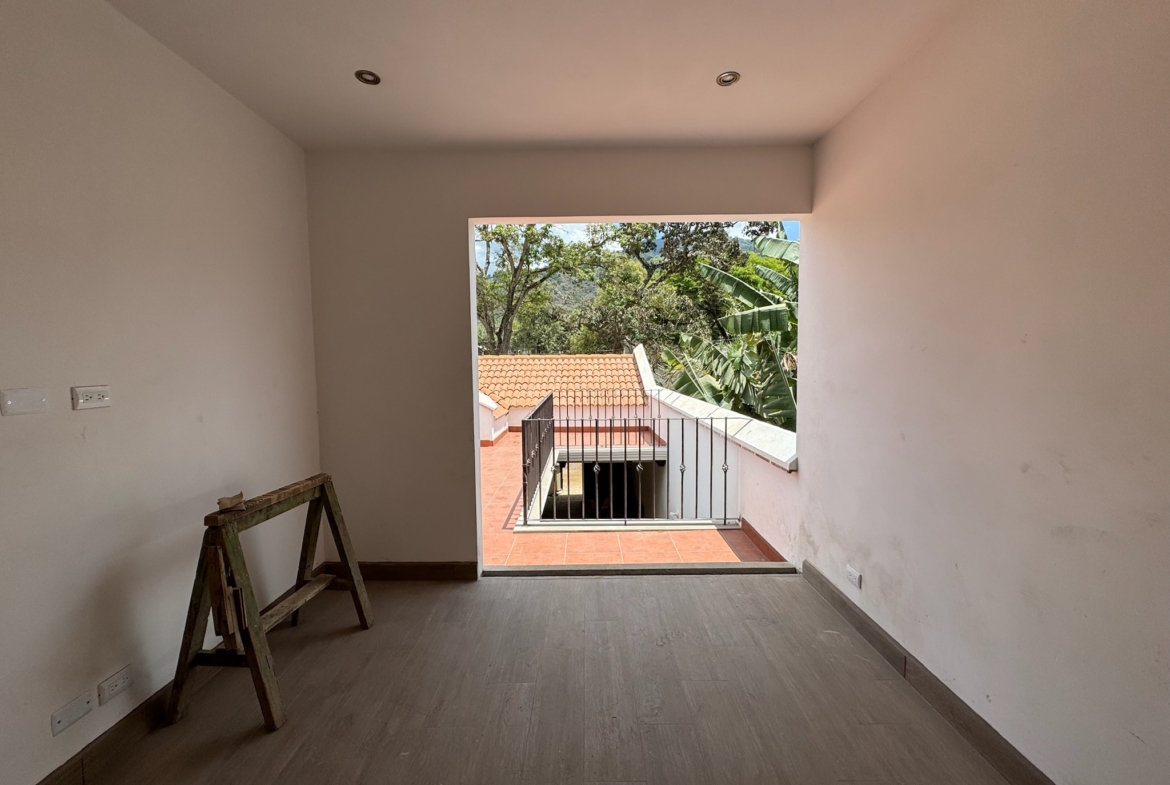 CASA EN VENTA EN ANTIGUA GUATEMALA