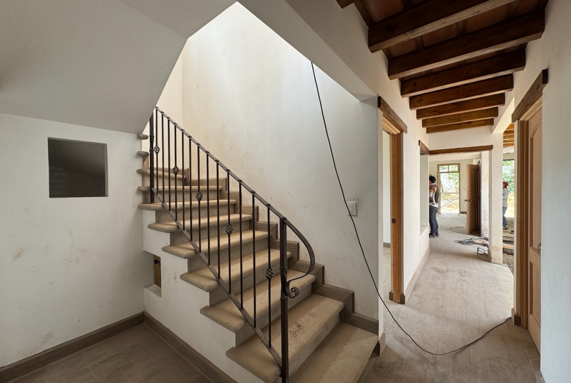 CASA EN VENTA EN ANTIGUA GUATEMALA