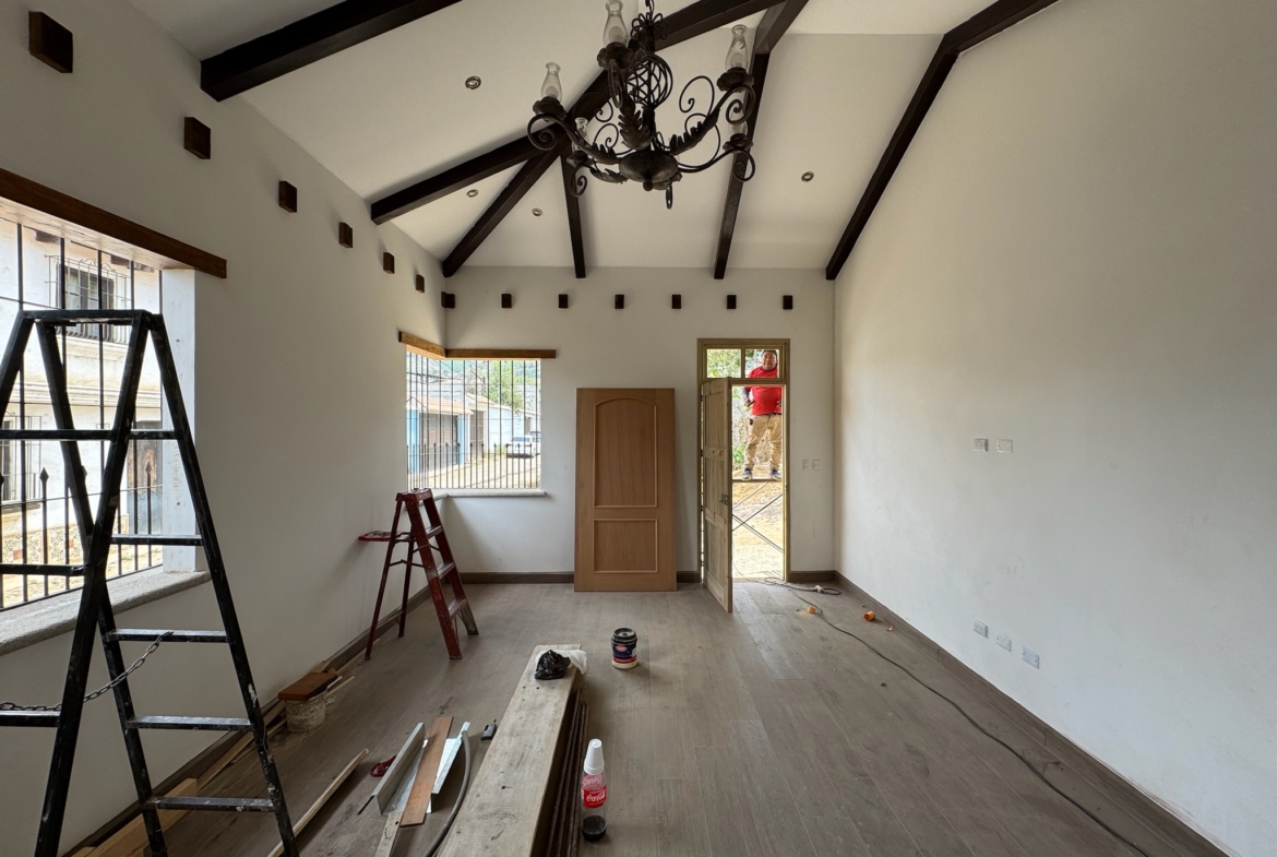 CASA EN VENTA EN ANTIGUA GUATEMALA