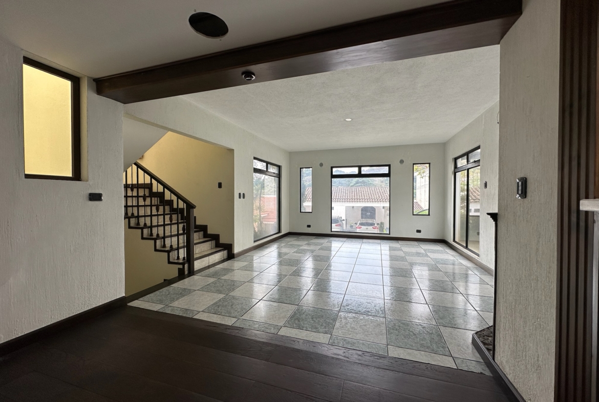 CASA EN VENTA EN CIUDAD DE GUATEMALA