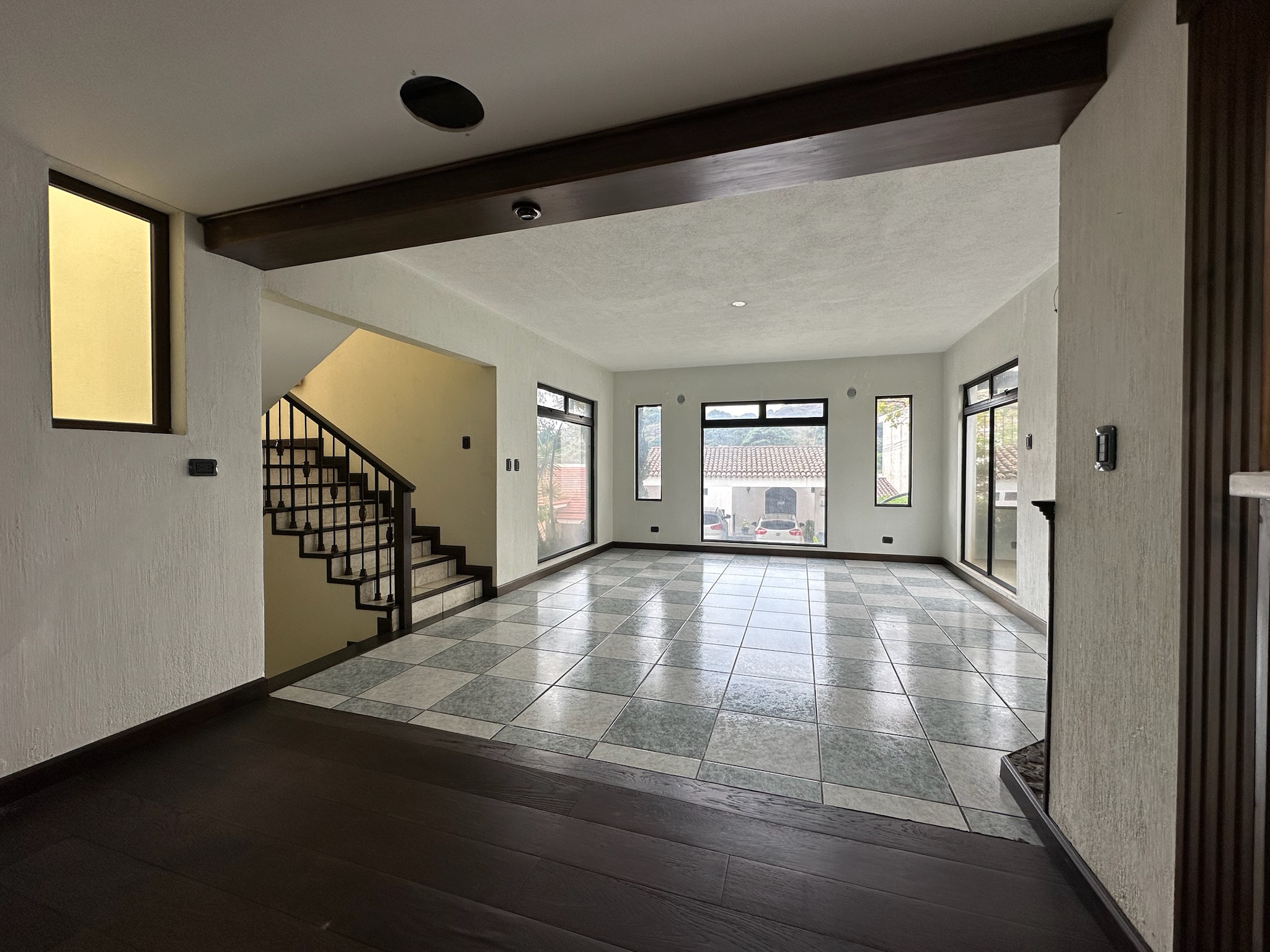 CASA EN VENTA EN CIUDAD DE GUATEMALA