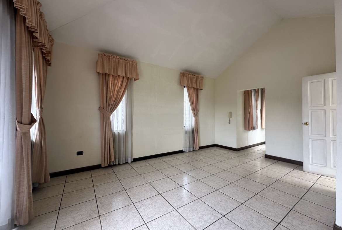 CASA EN VENTA EN CIUDAD DE GUATEMALA
