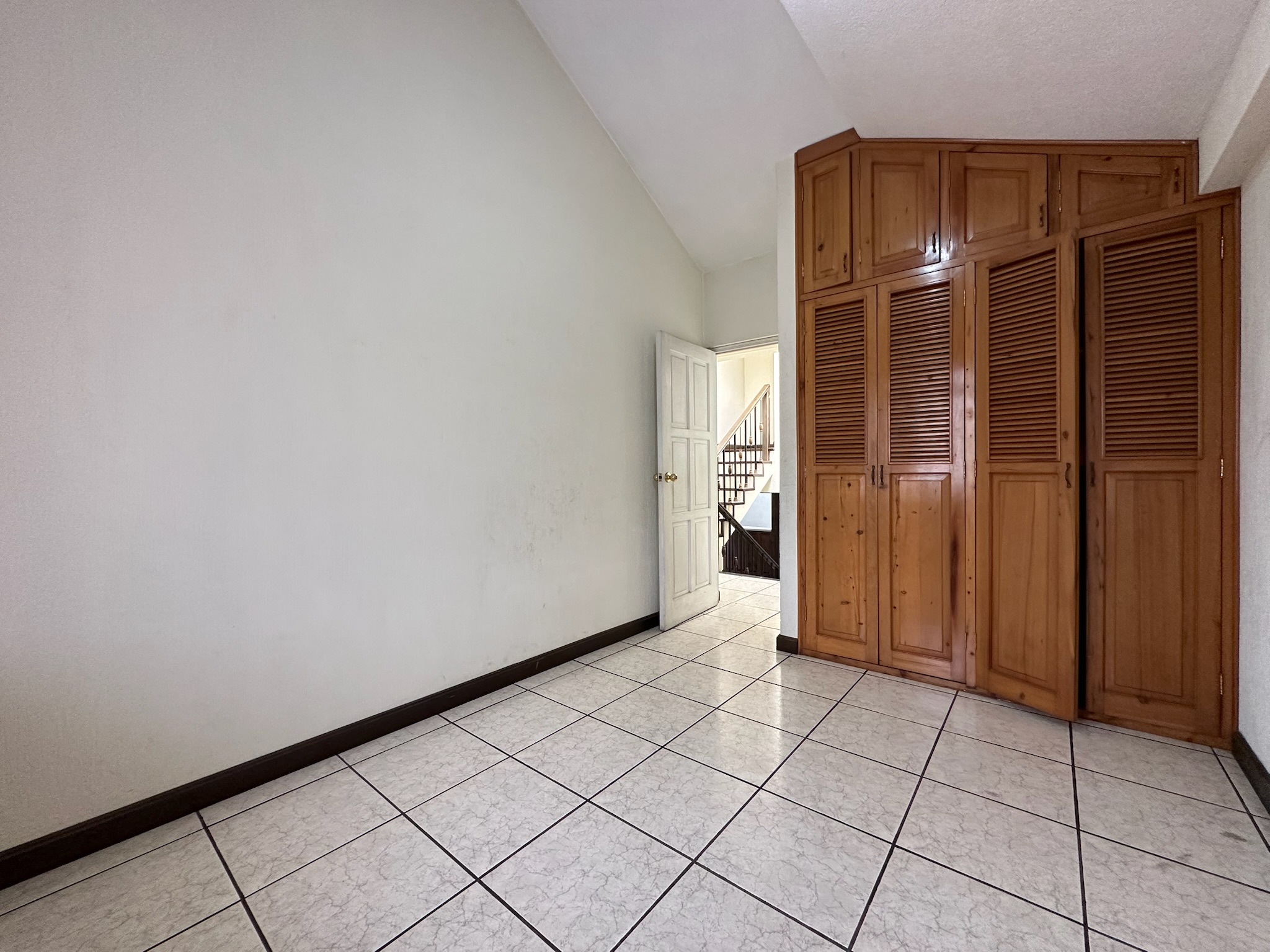 CASA EN VENTA EN CIUDAD DE GUATEMALA