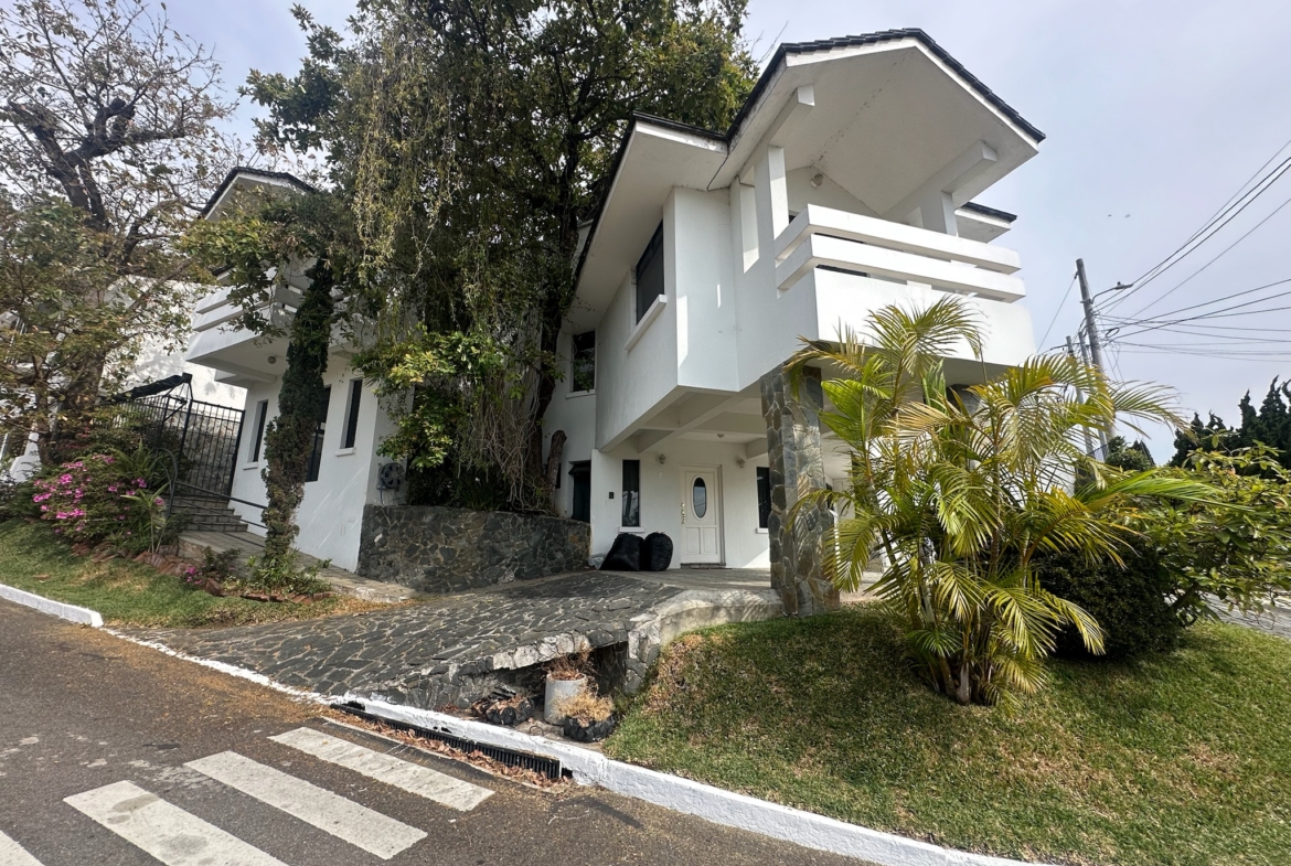 CASA EN VENTA EN CIUDAD DE GUATEMALA