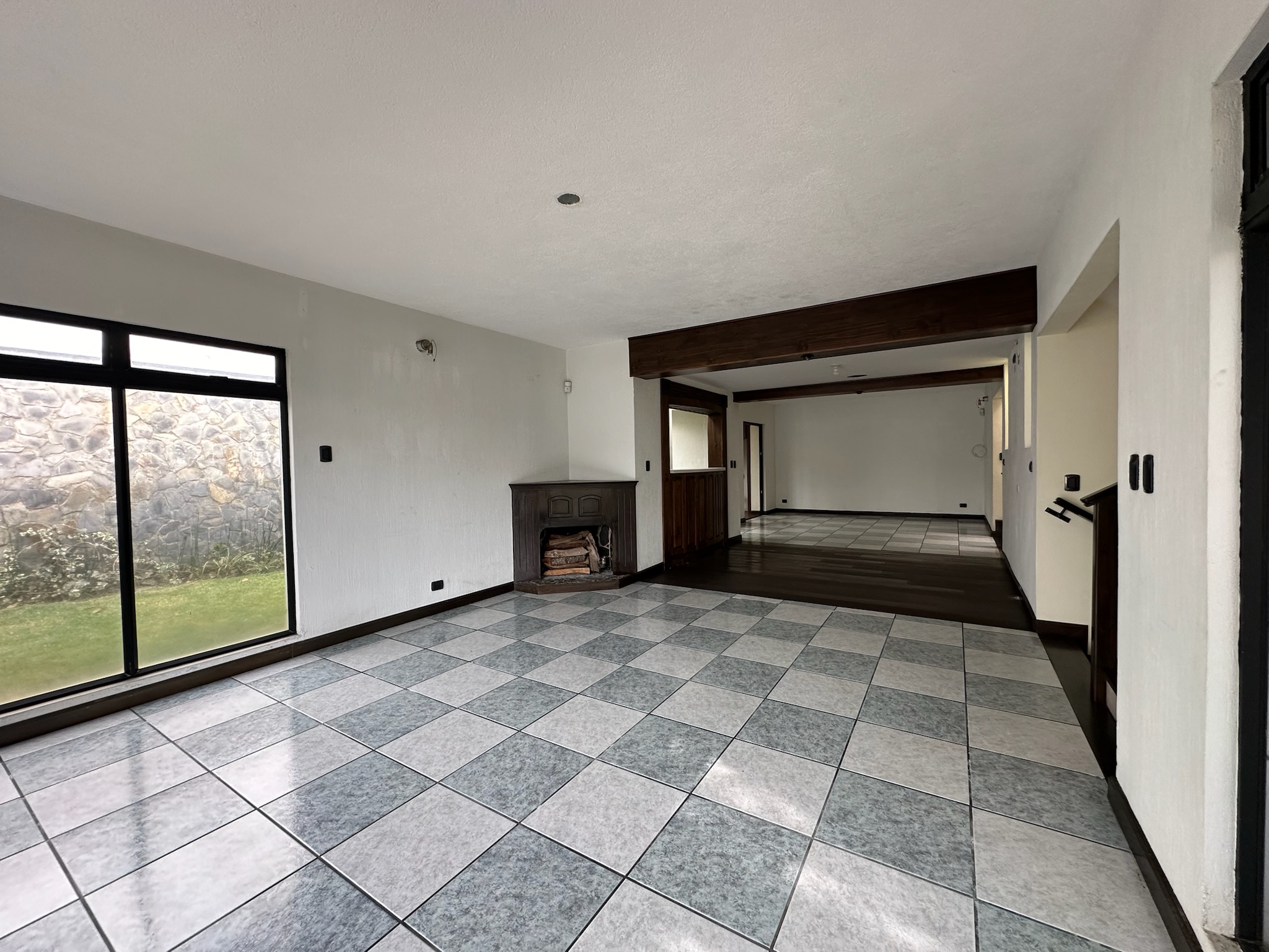 CASA EN VENTA EN CIUDAD DE GUATEMALA