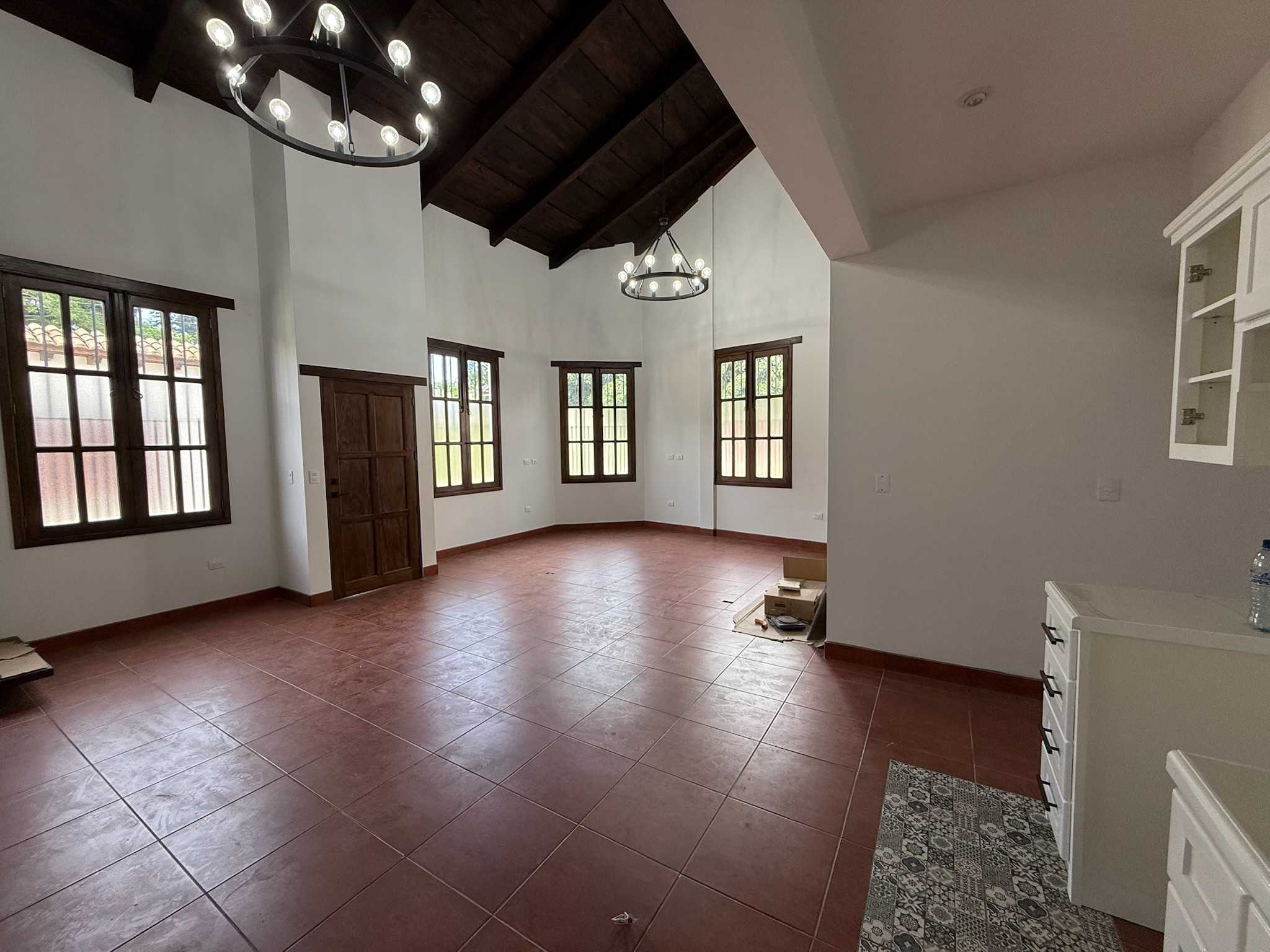 CASA EN VENTA EN ANTIGUA GUATEMALA