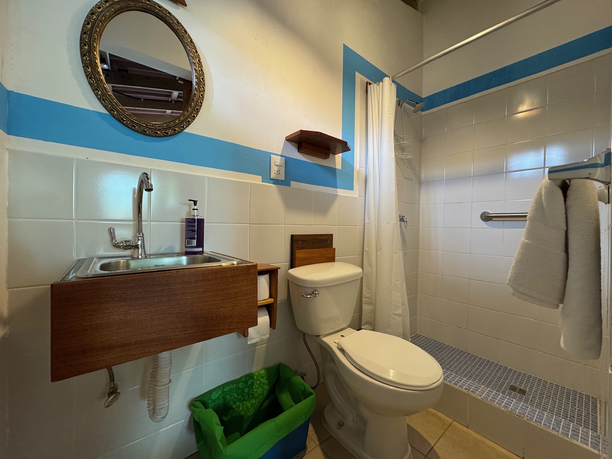 APARTAMENTO TIPO ESTUDIO AMUEBLADO EN ANTIGUA GUATEMALA