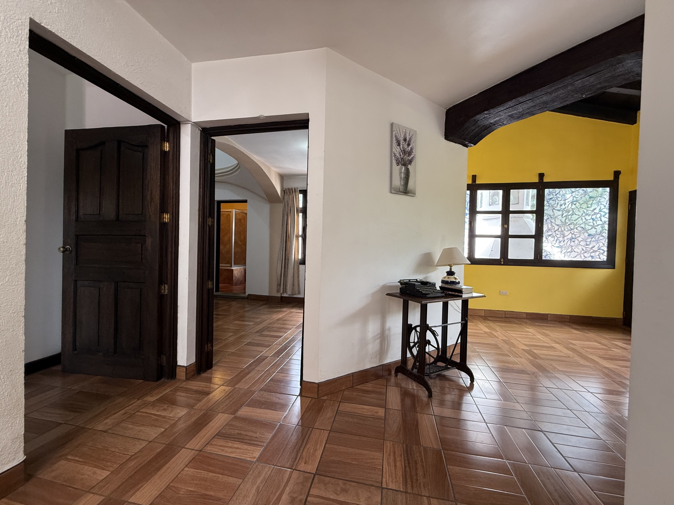 CASA AMUEBLADA EN ALQUILER EN ANTIGUA GUATEMALA