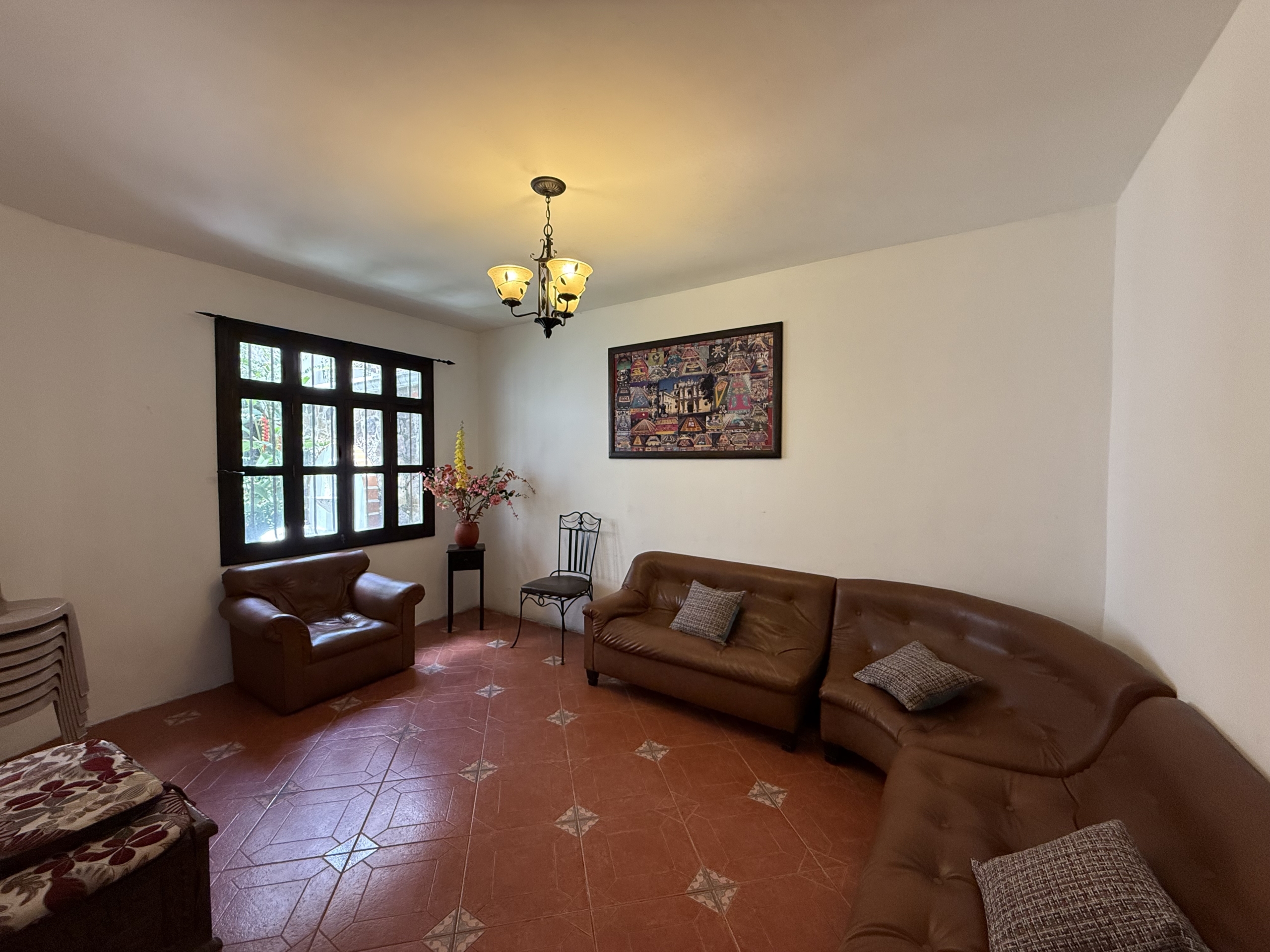 CASA AMUEBLADA EN ALQUILER EN ANTIGUA GUATEMALA