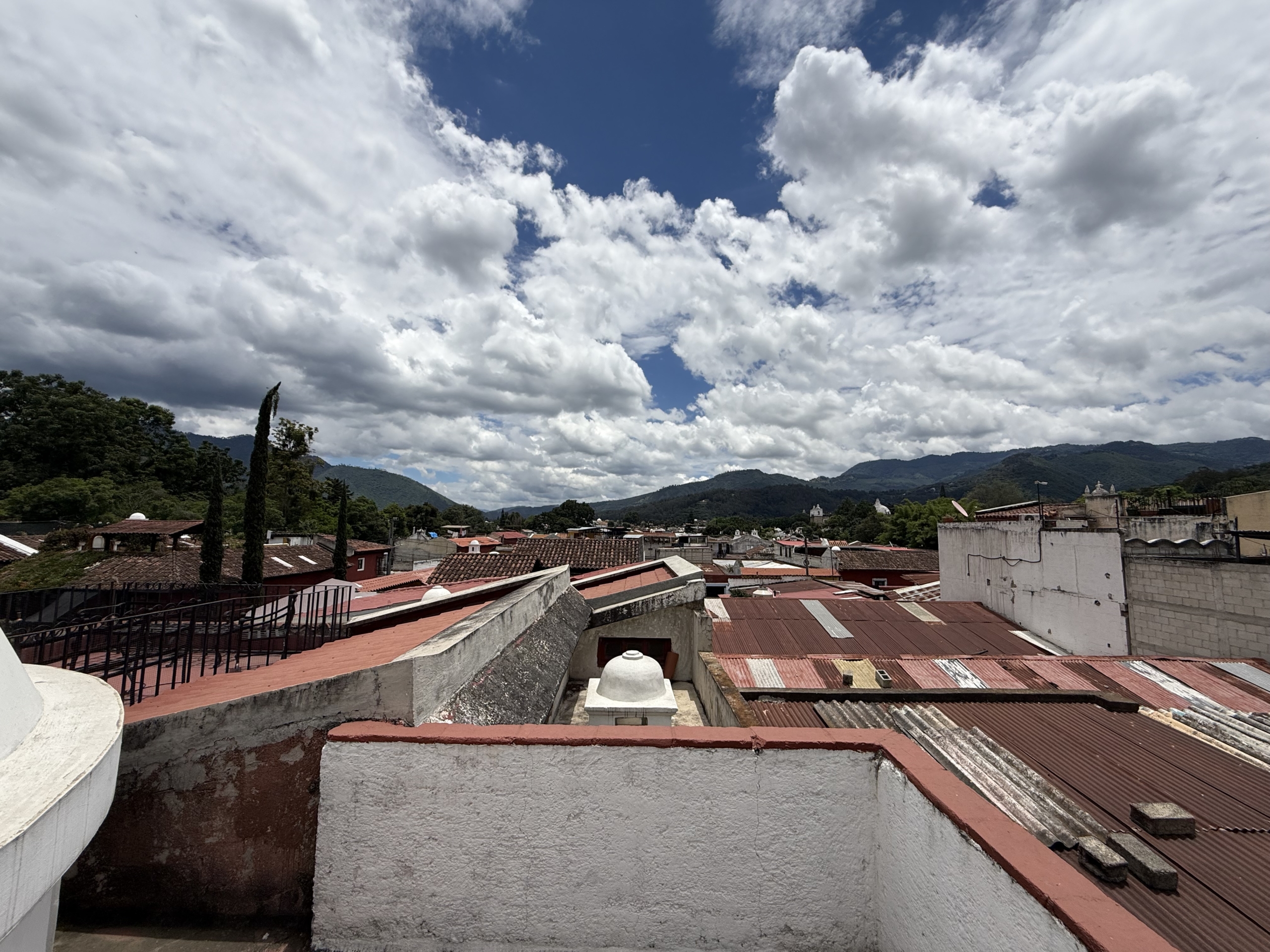 CASA AMUEBLADA EN ALQUILER EN ANTIGUA GUATEMALA