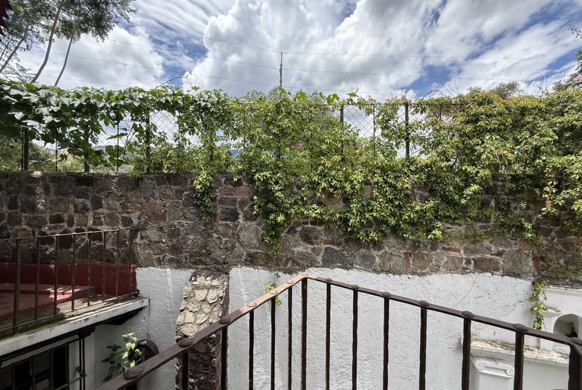 CASA AMUEBLADA EN ALQUILER EN ANTIGUA GUATEMALA