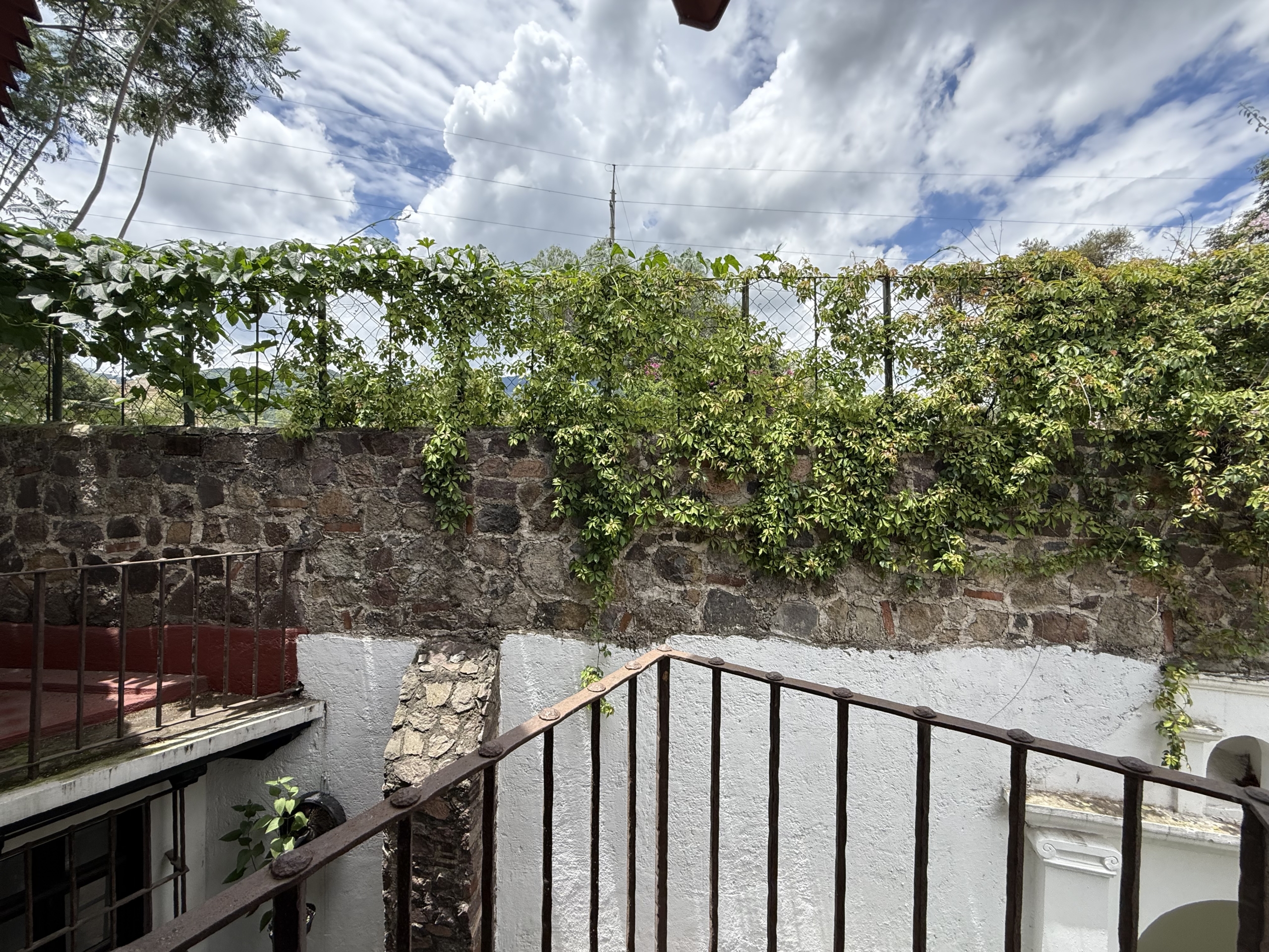 CASA AMUEBLADA EN ALQUILER EN ANTIGUA GUATEMALA