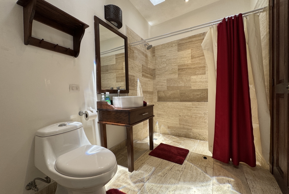 CASA EN ALQUILER AMUEBLADA EN ANTIGUA GUATEMALA