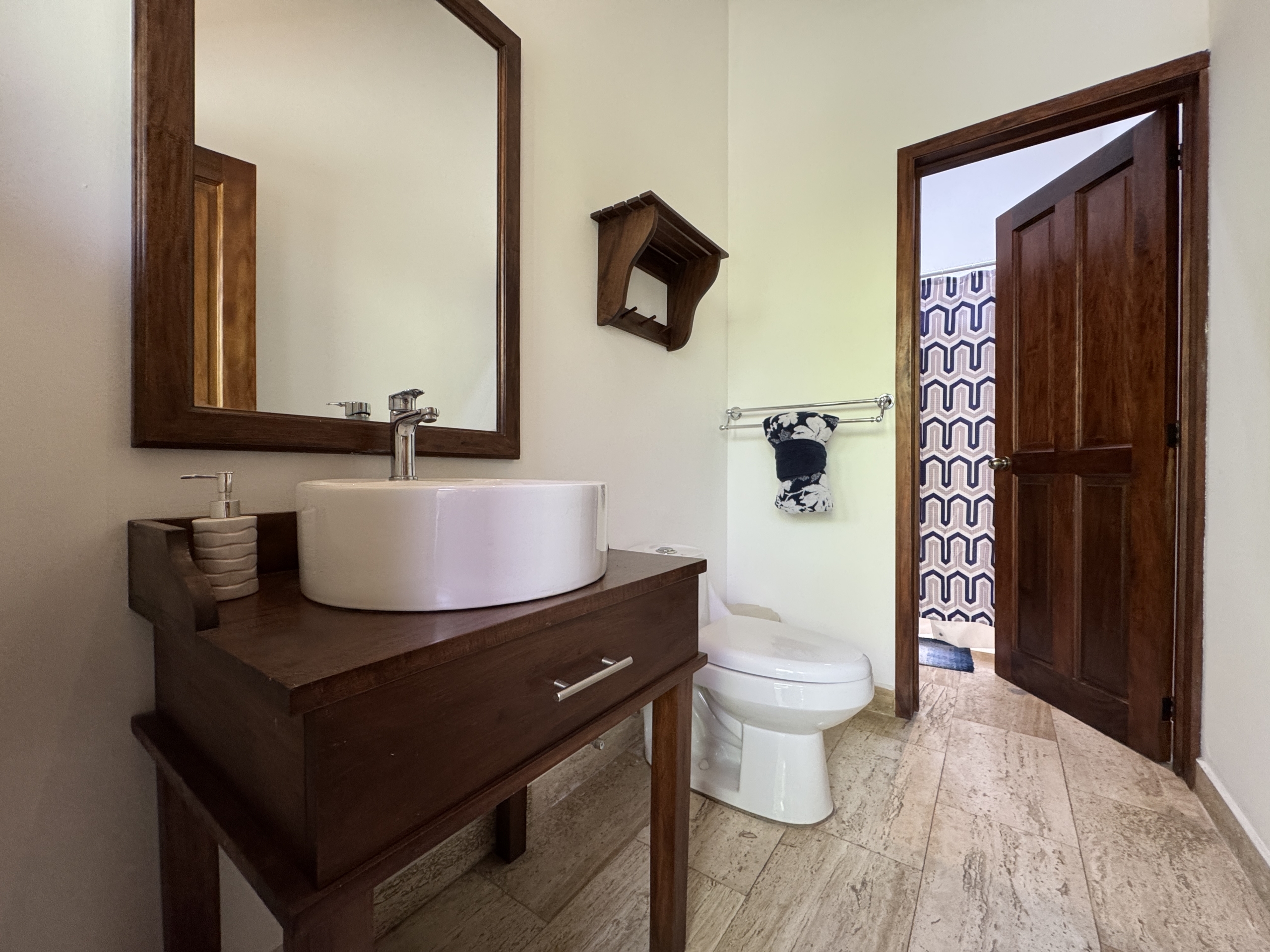 CASA EN ALQUILER AMUEBLADA EN ANTIGUA GUATEMALA