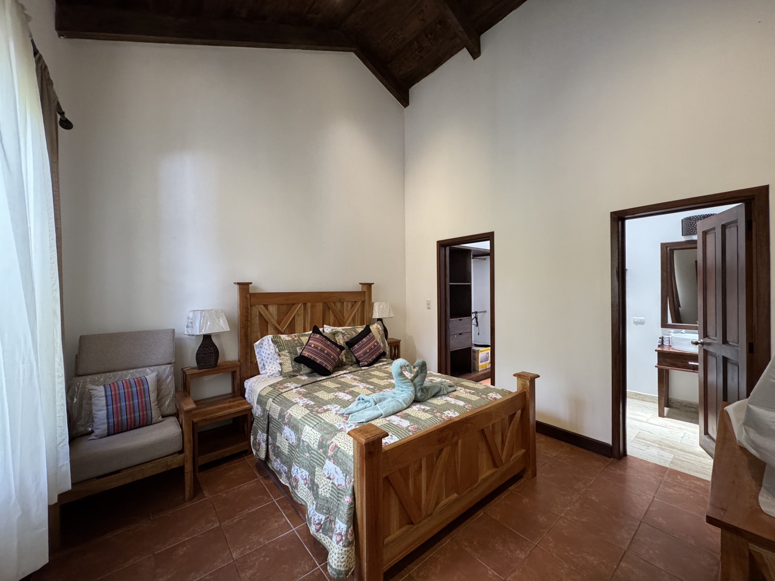 CASA EN ALQUILER AMUEBLADA EN ANTIGUA GUATEMALA
