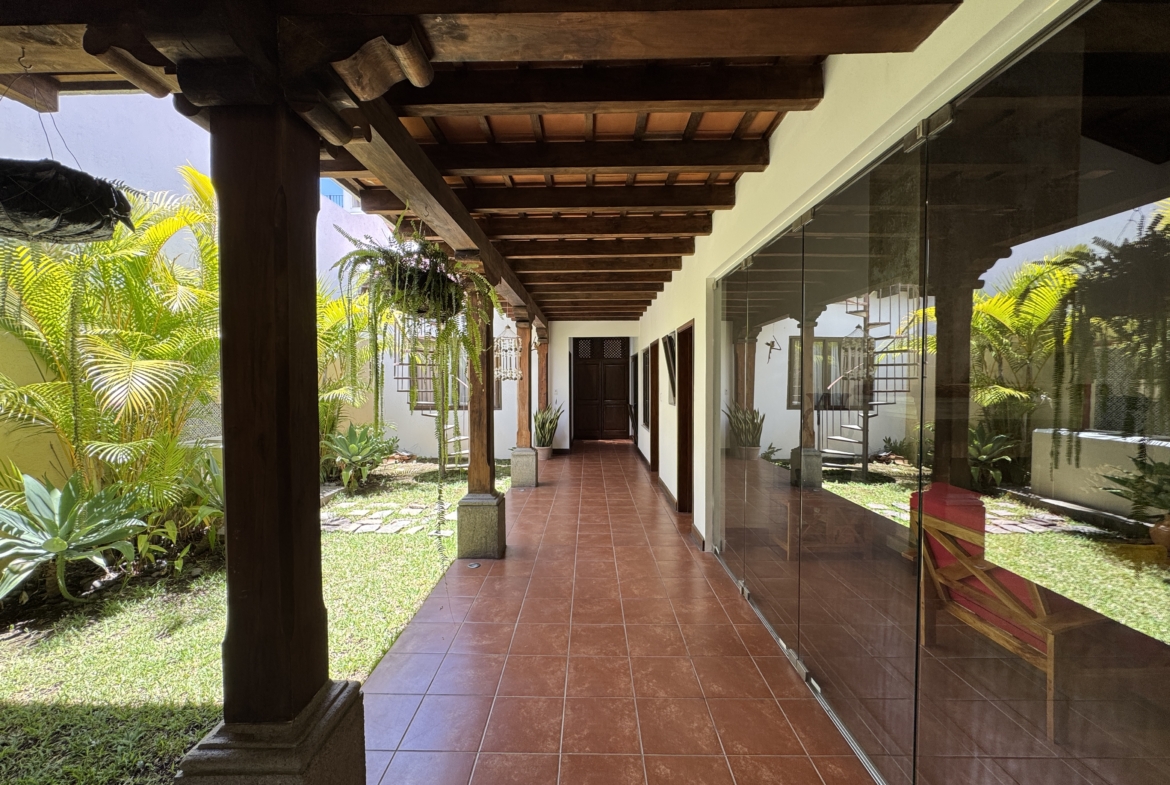 CASA EN ALQUILER AMUEBLADA EN ANTIGUA GUATEMALA