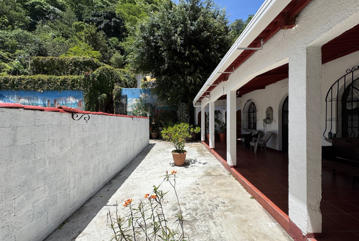 CASA EN ALQUILER EN ANTIGUA GUATEMALA