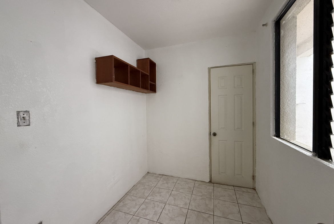 CASA EN ALQUILER EN SAN LUCAS SACATEPÉQUEZ