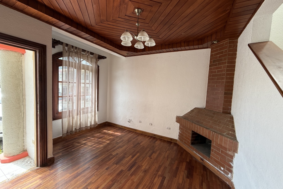 CASA EN ALQUILER EN SAN LUCAS SACATEPÉQUEZ