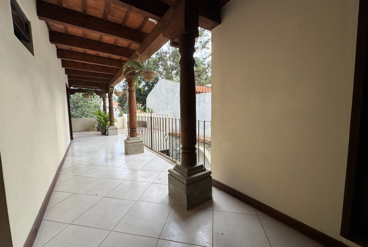 CASA EN VENTA EN ANTIGUA GARDENS