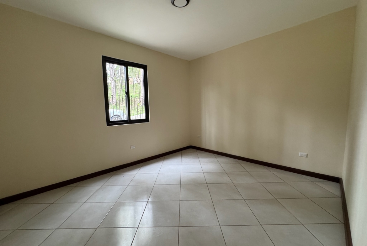 CASA EN VENTA EN ANTIGUA GARDENS