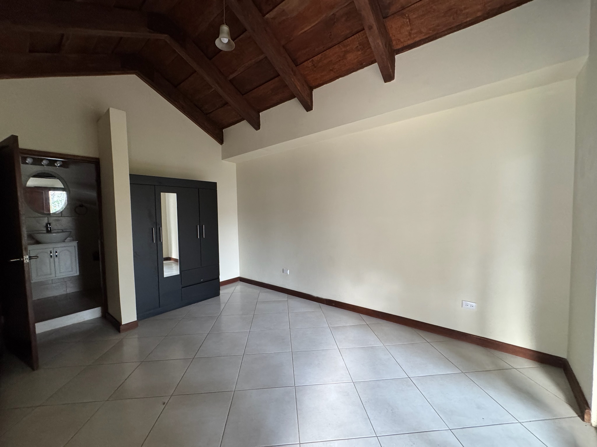 CASA EN VENTA EN ANTIGUA GARDENS