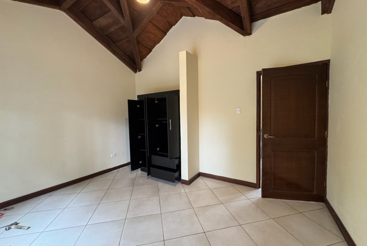 CASA EN VENTA EN ANTIGUA GARDENS