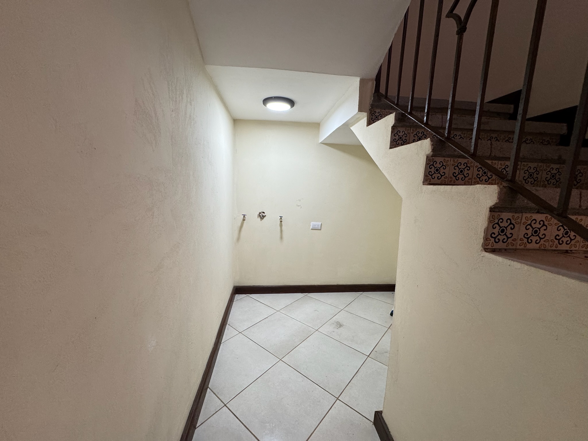 CASA EN VENTA EN ANTIGUA GARDENS