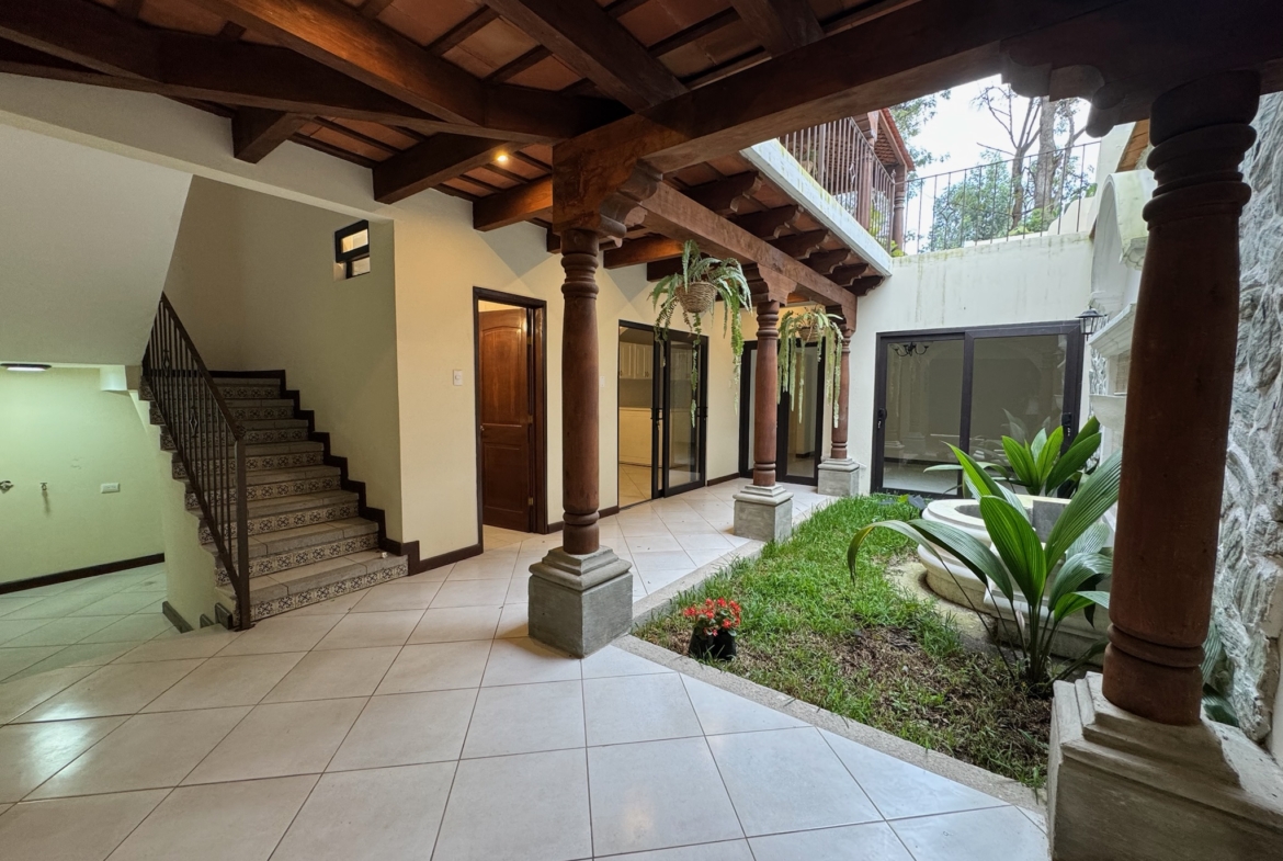 CASA EN VENTA EN ANTIGUA GARDENS