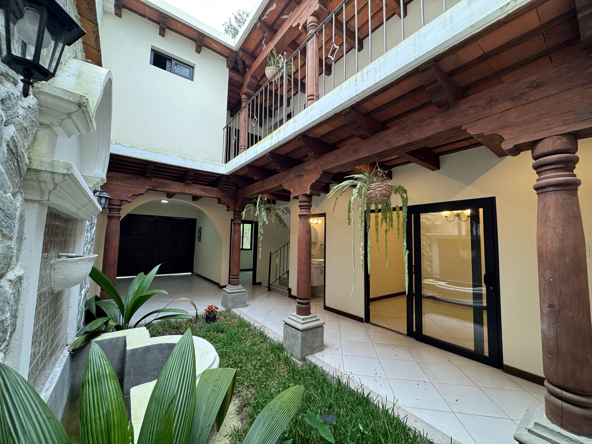 CASA EN VENTA EN ANTIGUA GARDENS