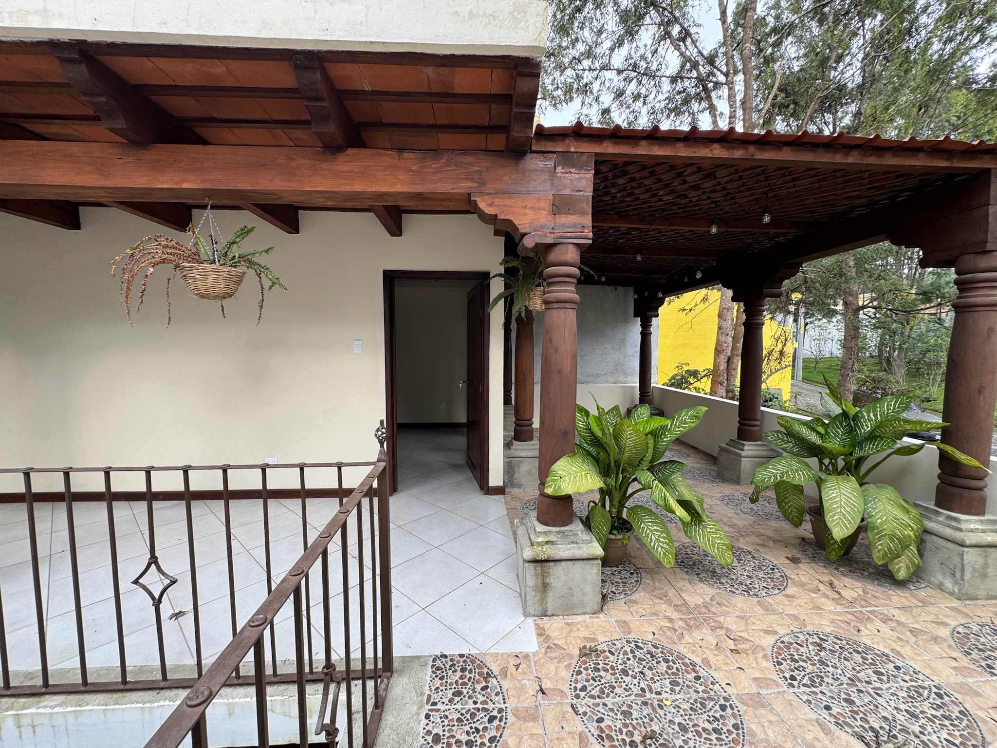 CASA EN VENTA EN ANTIGUA GARDENS