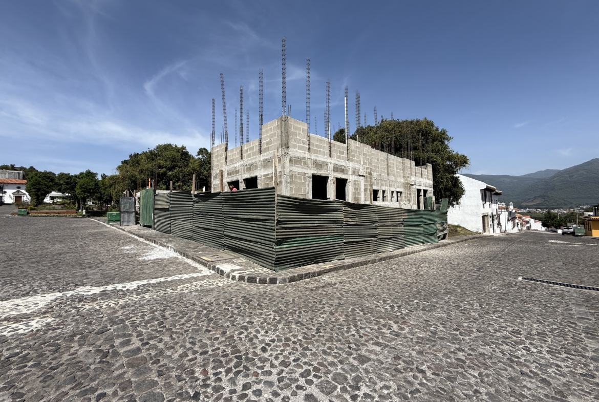 CASA EN VENTA EN CONSTRUCCIÓN EN ANTIGUA GUATEMALA